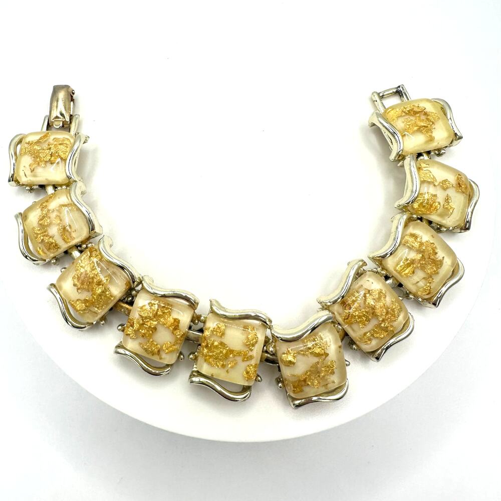 Coro vintage gold tone foiled confetti cream lucite thermoset plastic bracelet